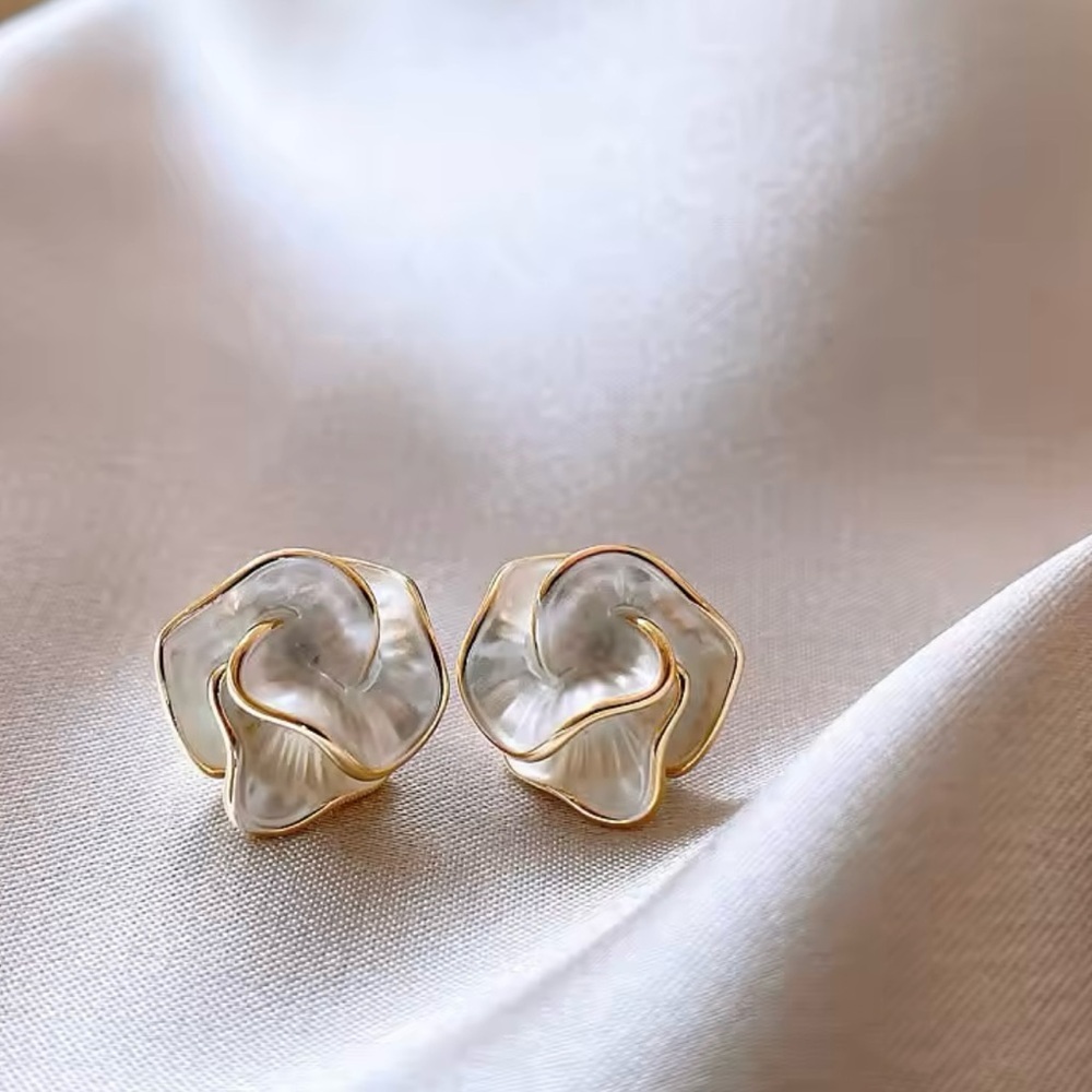 New Artistic Flower Earrings